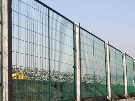 廣(guǎng)西護欄網(wǎng)廠家供應(ying)商