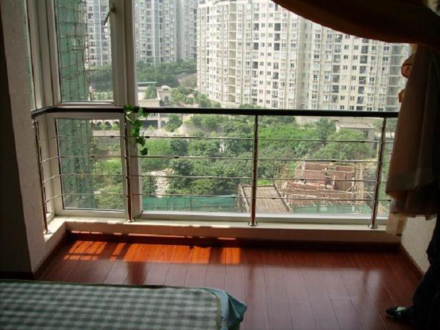 廣西陽(yang)台圍欄廠家***